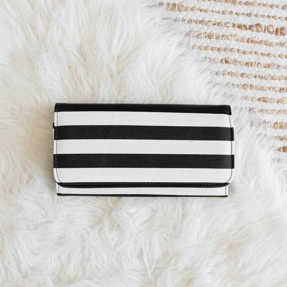 Kut from the Kloth Black White Stripe Trifold Wallet Women’s Clutch Organizer - Picture 1 of 6